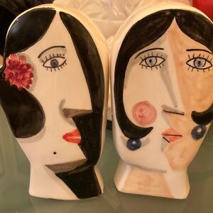 Modern Ceramic Face S&P shaker from Spain - Black & White